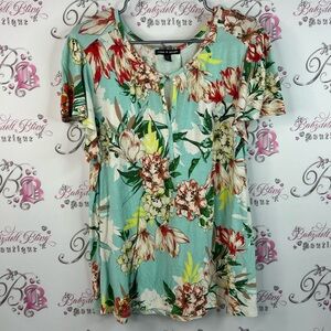Cable & gauge tshirt top flowers blue red pink Floral Print Women Top